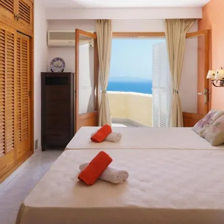 Villa Veuremar - *
